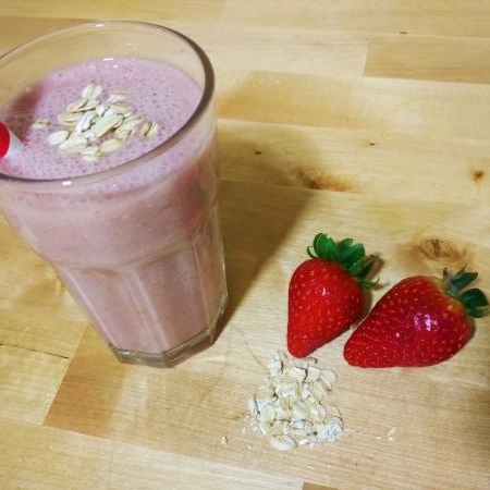 Licuado Fresa 16 Oz