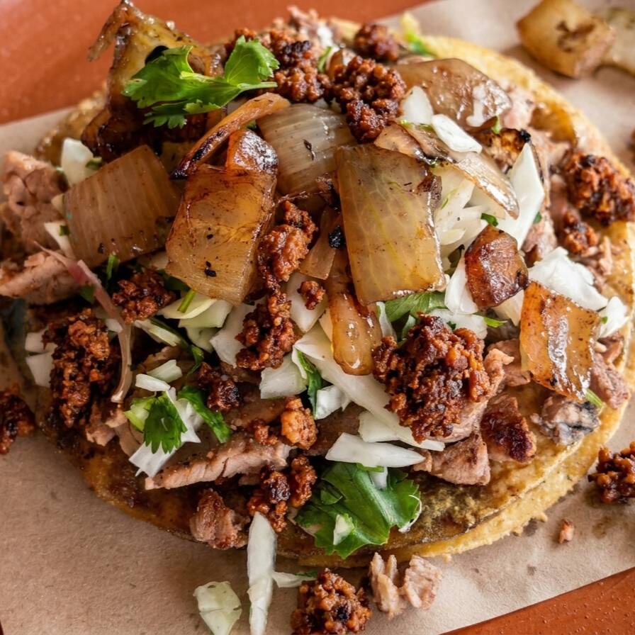 Taco Asado con Chorizo Maiz