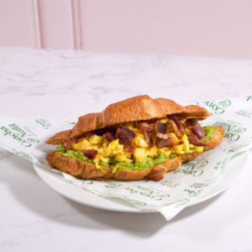 Croissant Huevo y Tocino