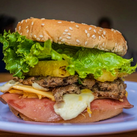 Hamburguesa Hawaiana