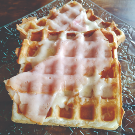 Waffle de Manchego y Jamón