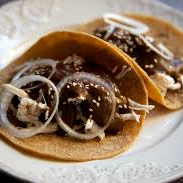 Taco de Pollo en Mole