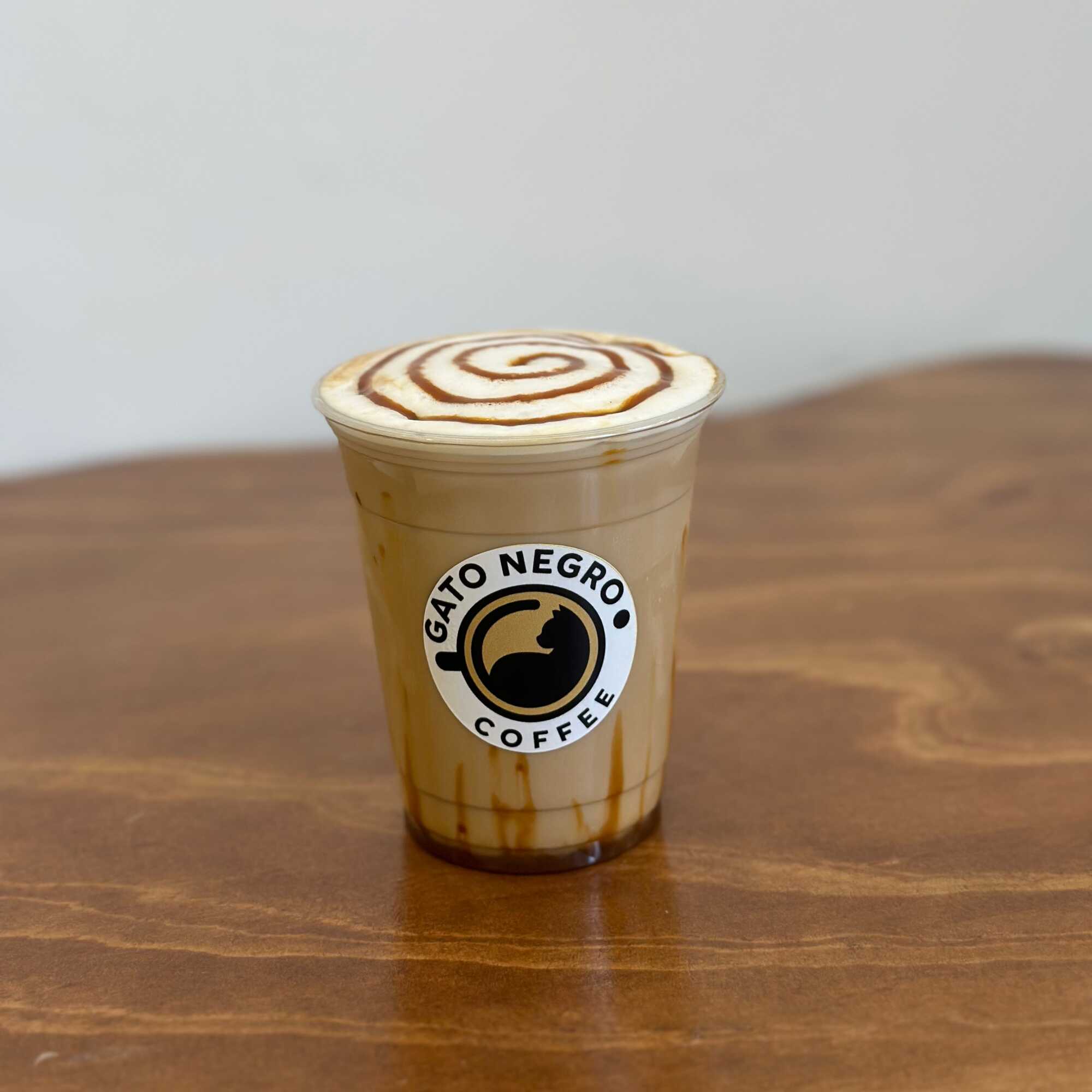 Latte en las Rocas con Sabor 12 Oz