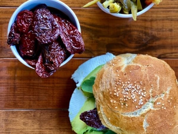 Cemitas de Carne enchilada