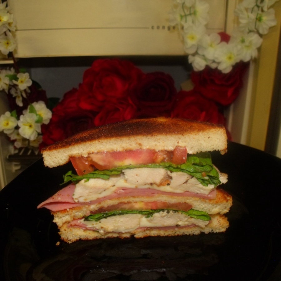 SANDWICHE DE POLLO