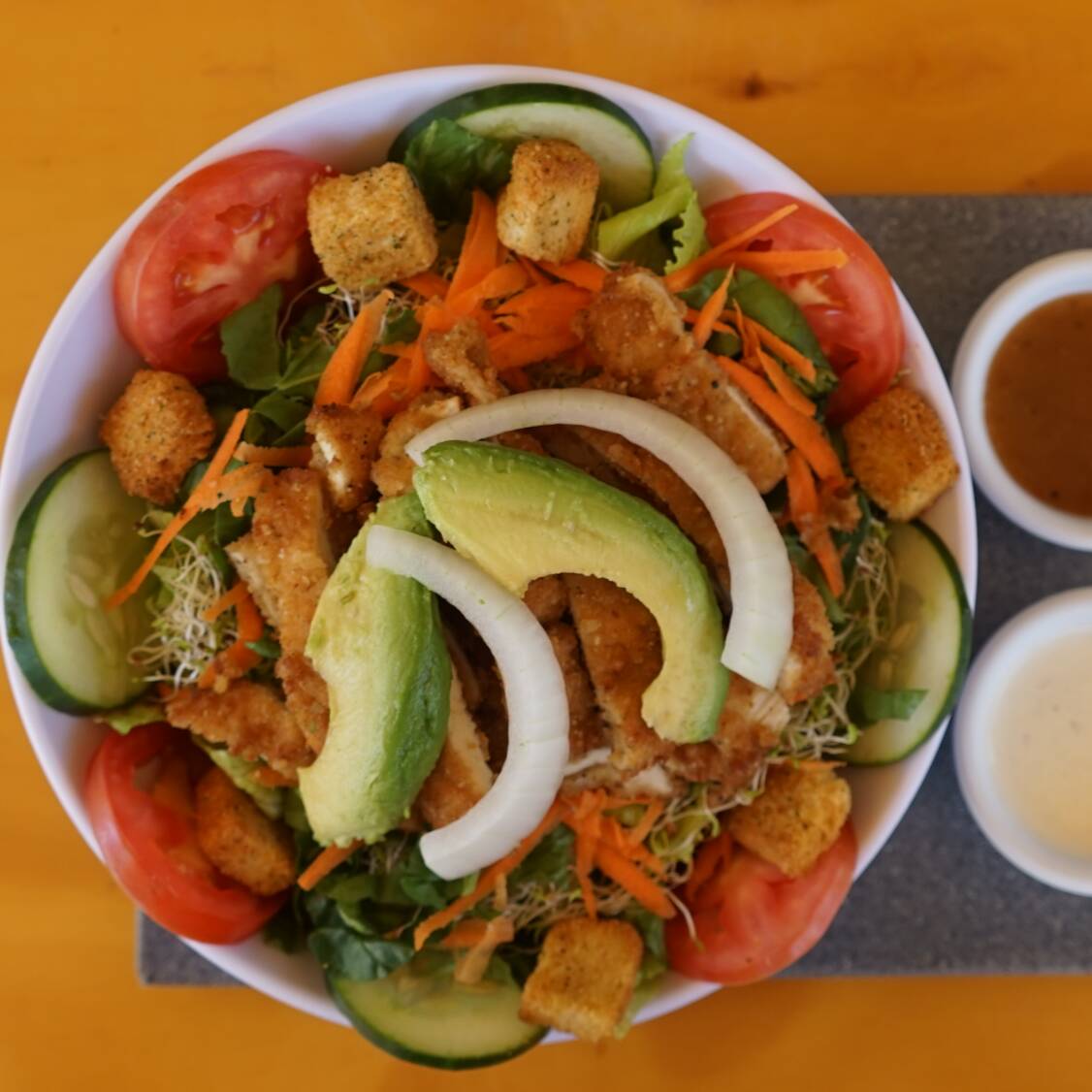 Ensalada Popeye "Pollo Empanizado"