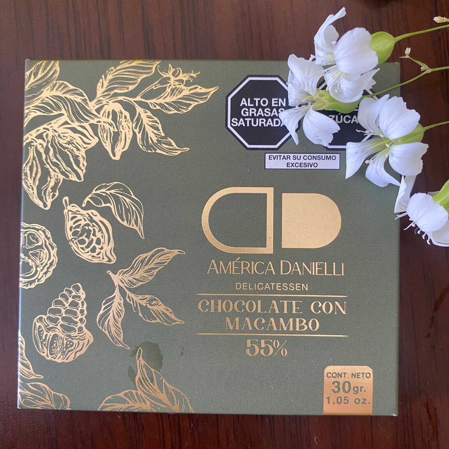 Chocolate Dark. 55% Cacao con Macambo. 30 Gramos