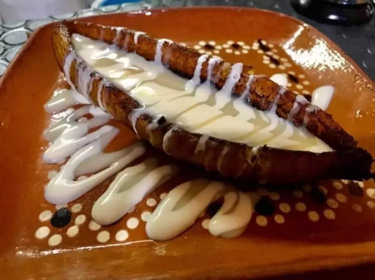 Platanos Fritos Con Queso