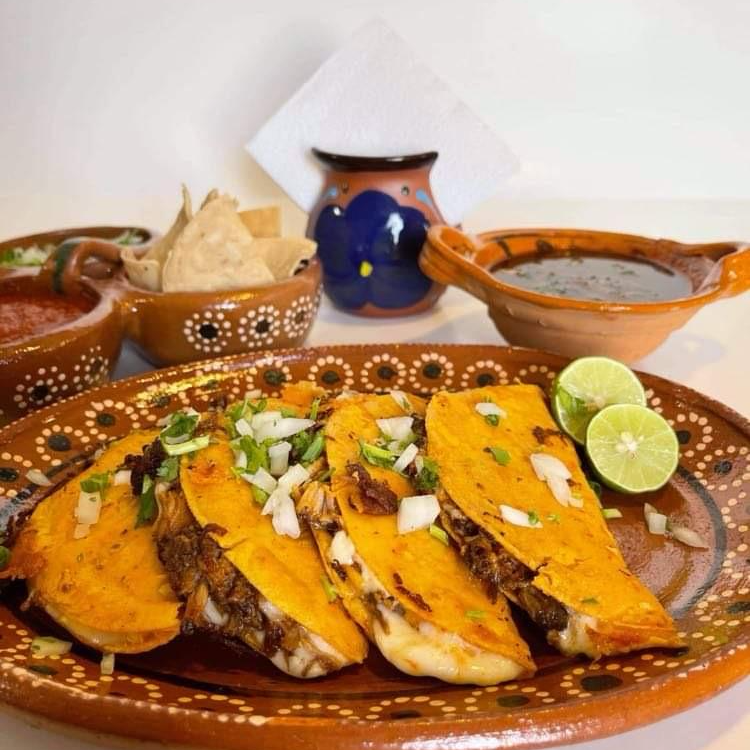 Quesabirrias Maíz