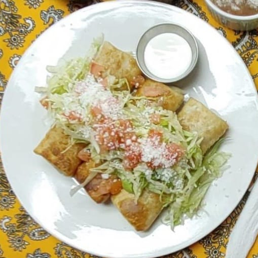 Chimichanga con Queso
