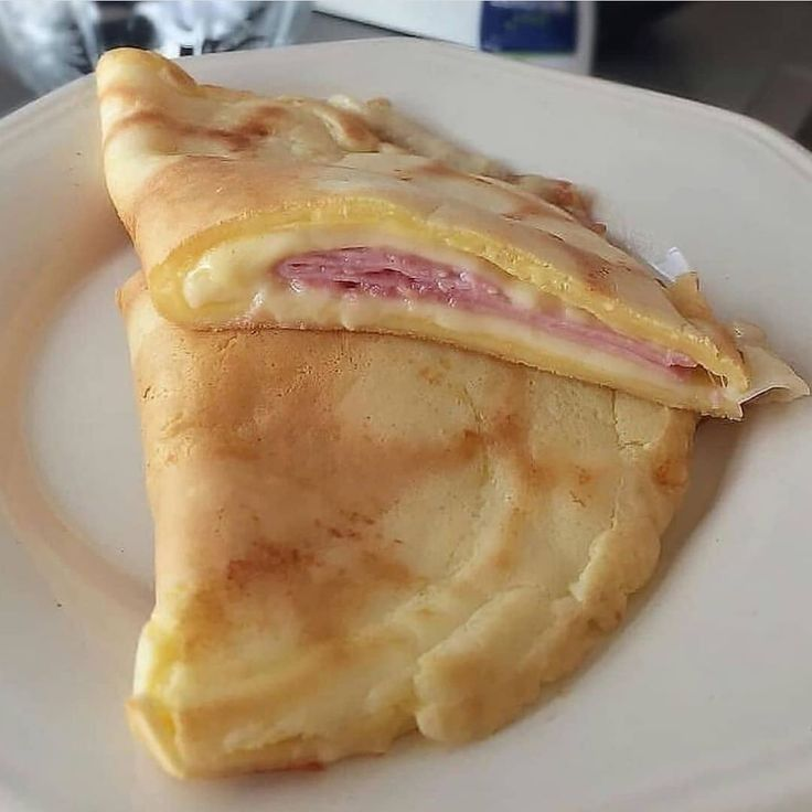 Crepa de jamón con queso manchego y Philadelphia