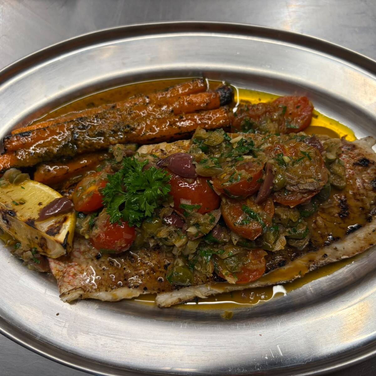 Huachinango a la Mediterránea