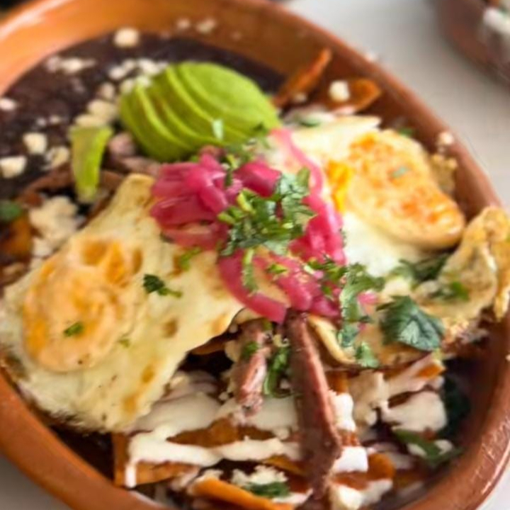 Chilaquiles Rellenos de Longaniza