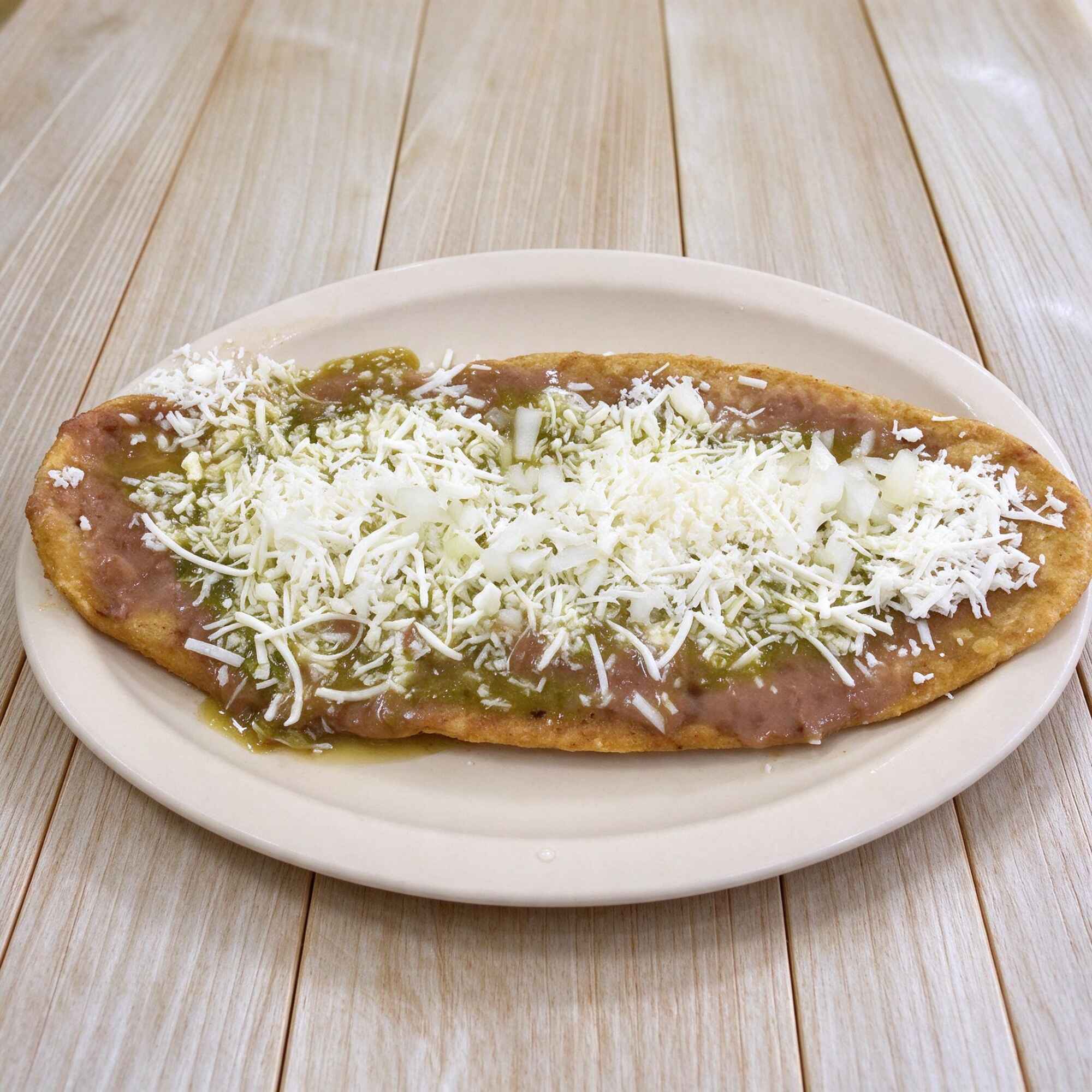 Huarache de Quesillo