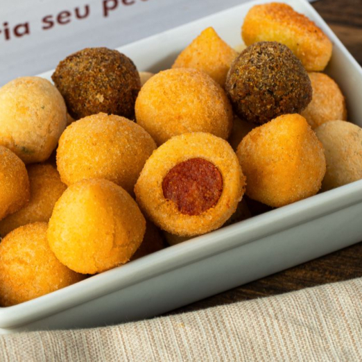 Sabores: Coxinha, bolinha de queijo, presuntinho, kibe, salsicha, camarão, calabresa c/ catupiry e bolinha de carne. (PODENDO RETIRAR SOMENTE ATÉ 3 SABORES)