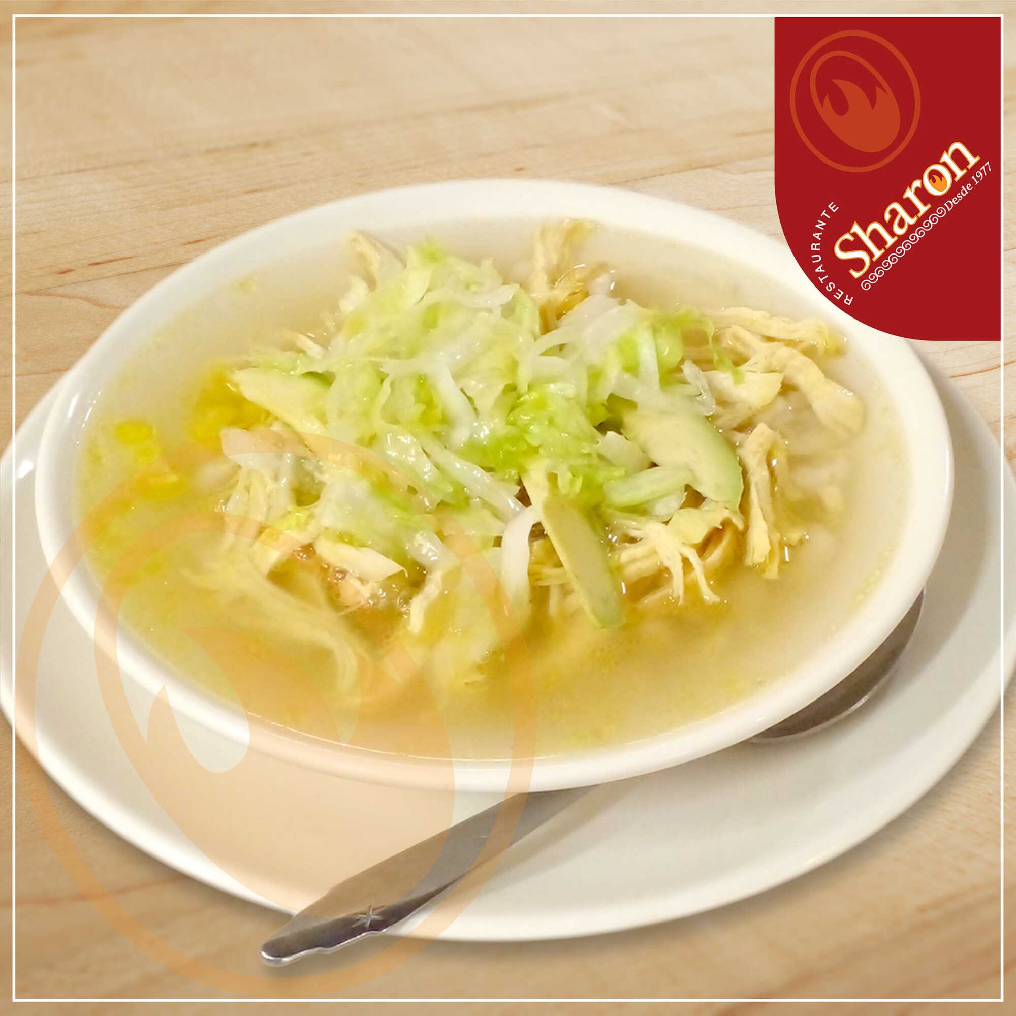 Pozole Blanco de Pollo