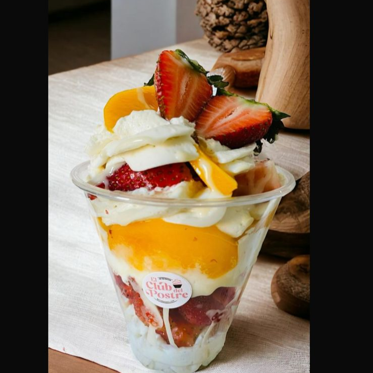Duraznos y Fresas con Crema Combinado 12 Onzas