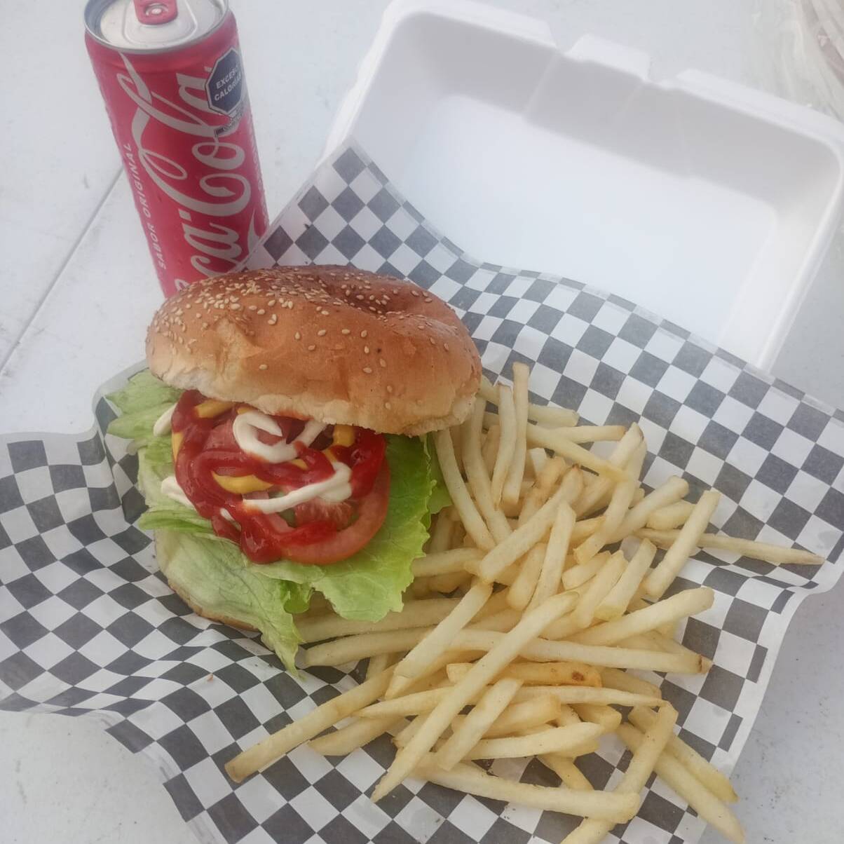 Combo Hamburguesa, Papas, Soda