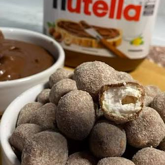 Pipoca especial redondinha crocante caramelizada e banhada no chocolate com Nutella e finalizada no leite Ninho. . . ##tag entrega rapida , desconto , promoção , 0,99 , 0800 , off , cupom , barato , preço baixo , doces , brigadeiros , bolos , docinhos , kit festa , aniversario , bolo no pote , chocolate , morango , bombom de morango , sobremesas natalinas , Nutella , copo da felicidade , Ninho , brownier , confeitaria , doceria , lanche , torta de frango , gourmet , bombom , piscina , ganache , caseiro , vovo , bento cake , mini vulcão , red velvet , trufas , banoffe , pudim , pave , doce de leite , pao de mel , diet , sem açucar , gelado , picolé , sorvete , Oreo , ferrero , cheese cake , cream chese , Catupiry , tartelete , bolo , caseirinhos , cone , cone trufado , bala delicia , salgadinho , empada , kibe , queijo , lanche , combo , torta pudim , morango do amor , Ninho com morango , perto , coxinha de morango , cookie , vulcão , Ninho com Nutella , brownie recheado , pipoca gourmet ,