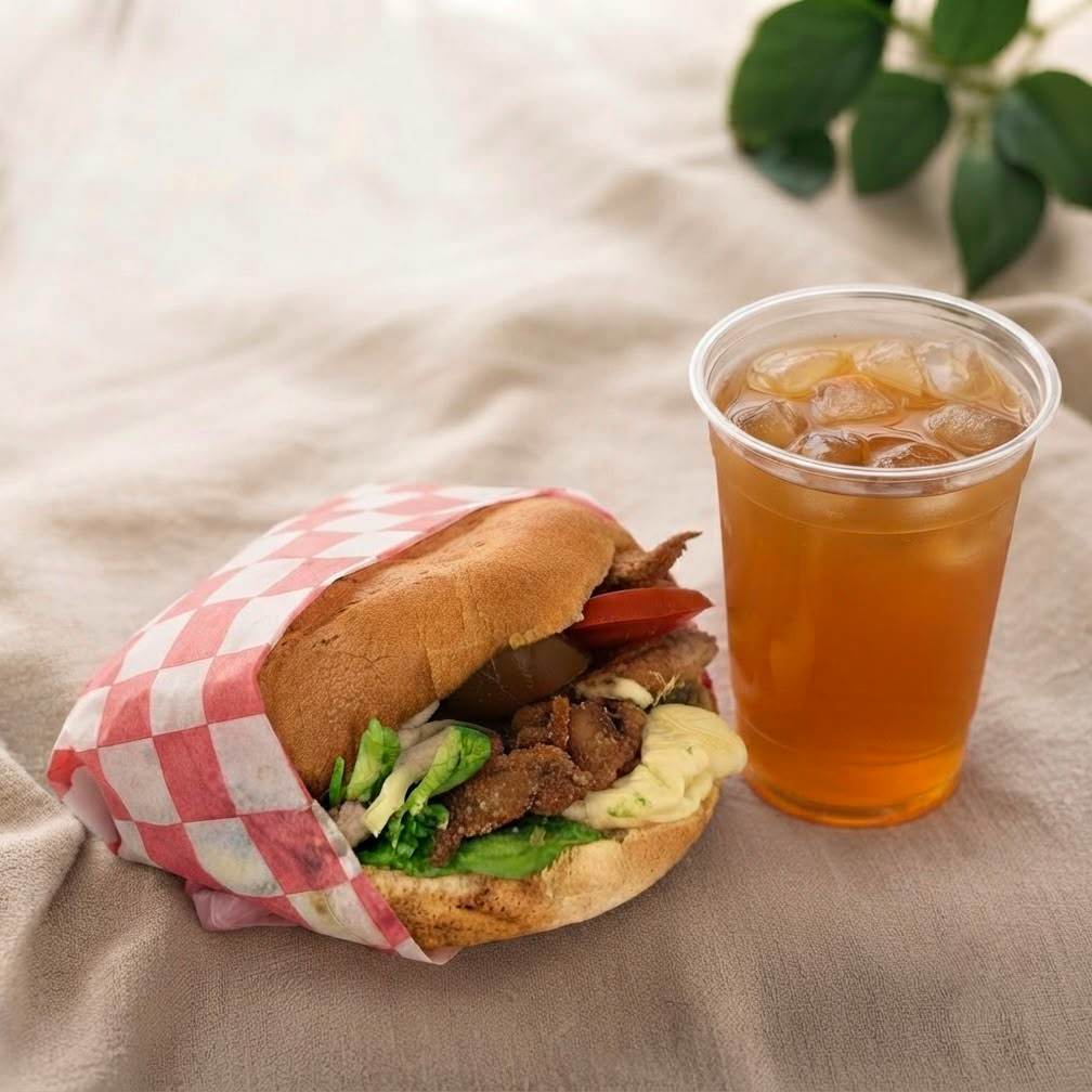 Torta de Milanesa de Pollo + Agua del Día 1/2 LT