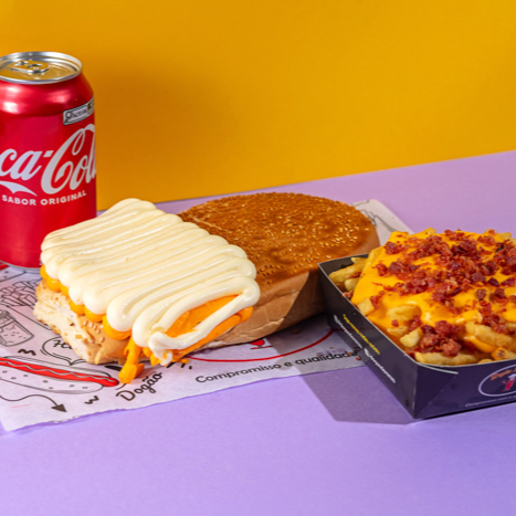 1 Monstro + 1 Coca 350ml + 1 Batata Frita Pequena