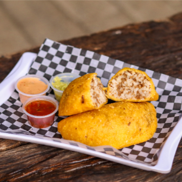 Empanada de Arroz y Carne