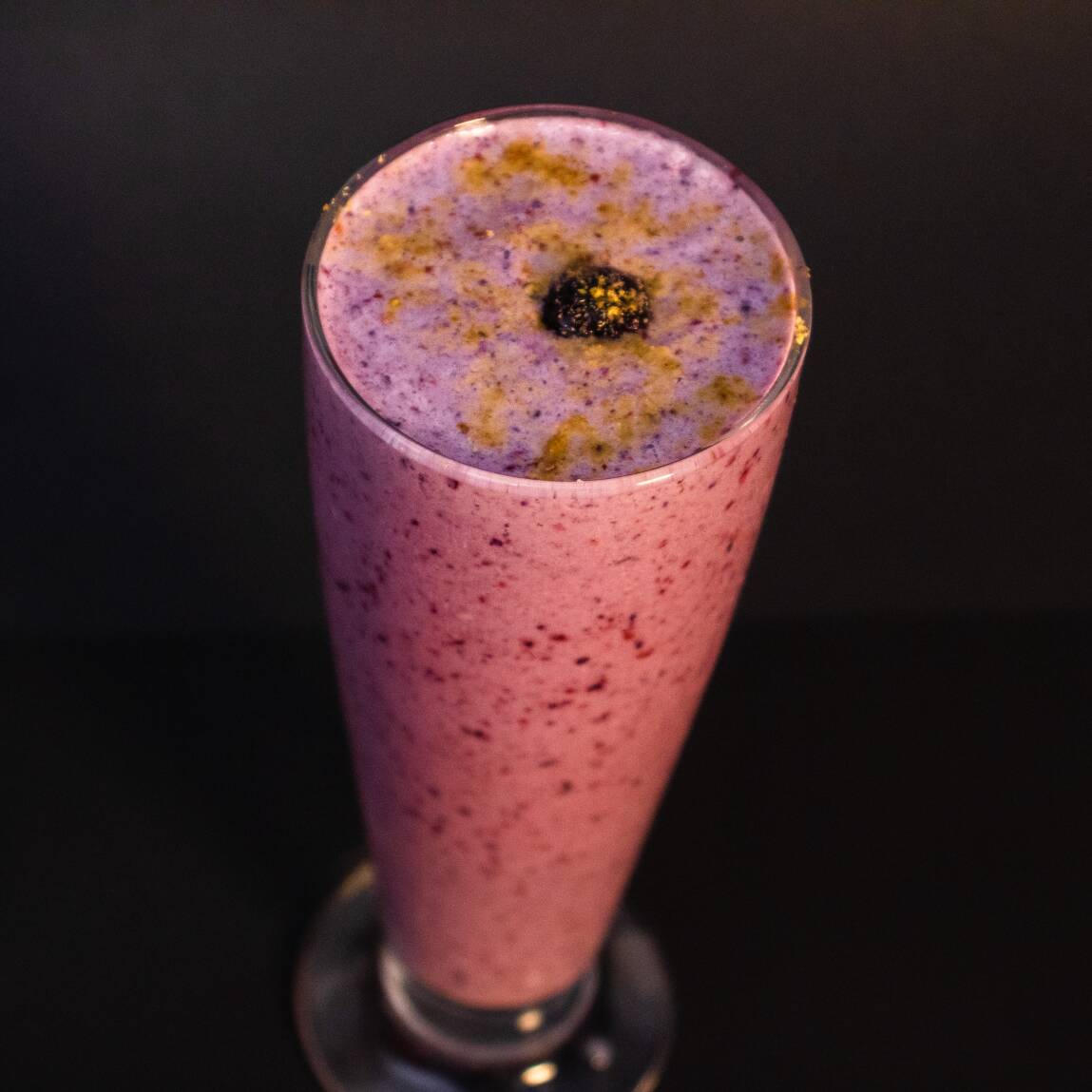 Berries Lassi 14 Oz