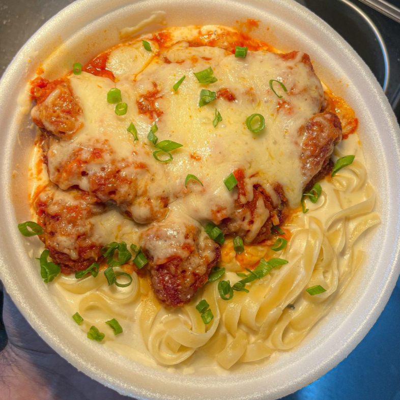 Combo: Escolha a carne + Massa e seu molho preferido.