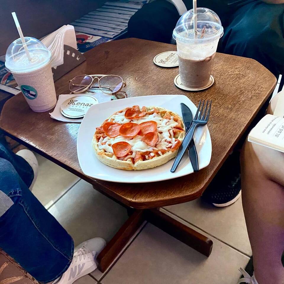 Waffle Pizza
