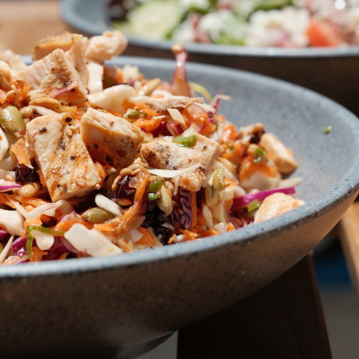 Ensalada Thai con Pollo