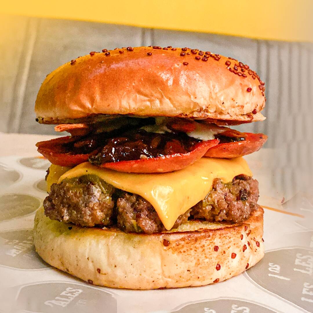 Hamburguesales La Dulce Pecado + Papas