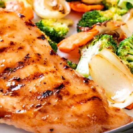 Filete de Pollo a la Parrilla 200 Gr. - Típico