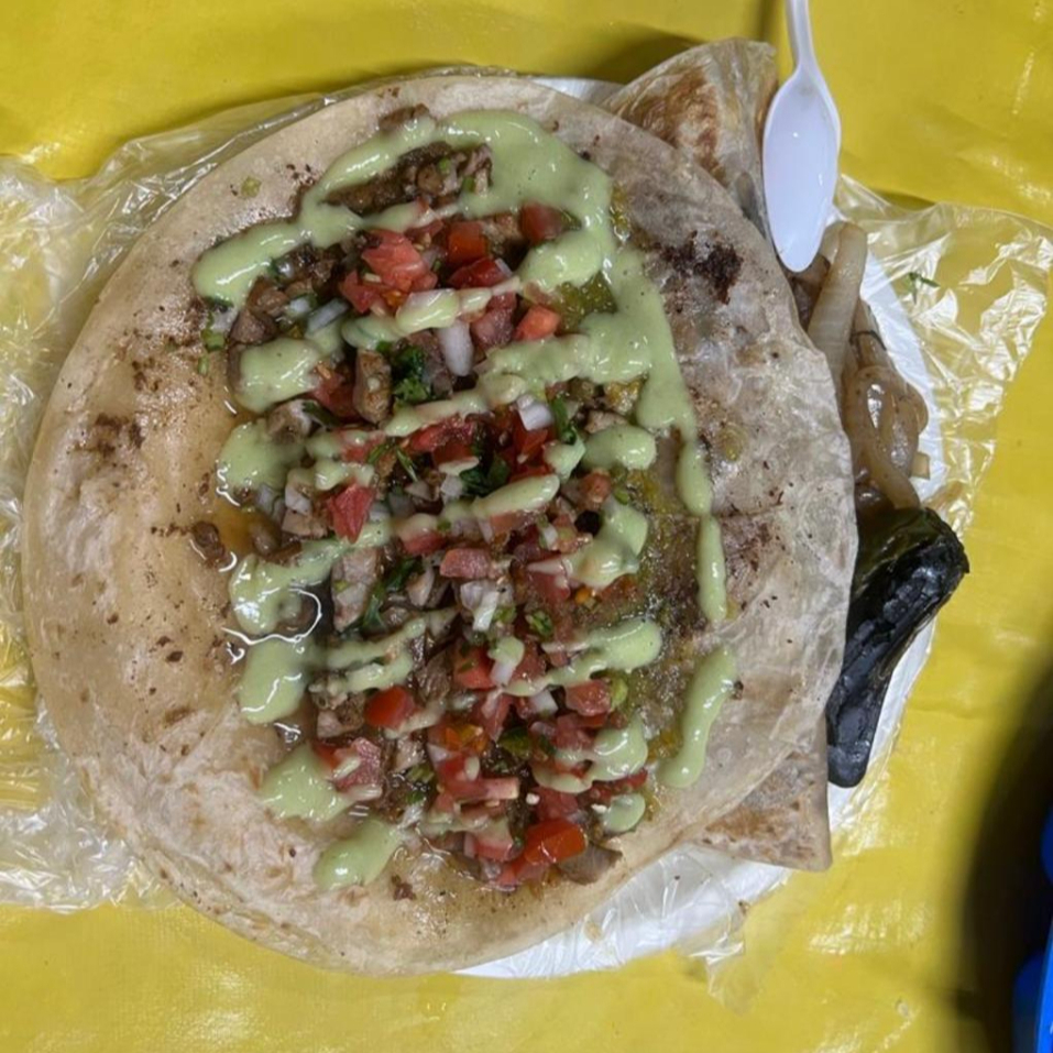 QUESADILLA DE CARNE ASADA