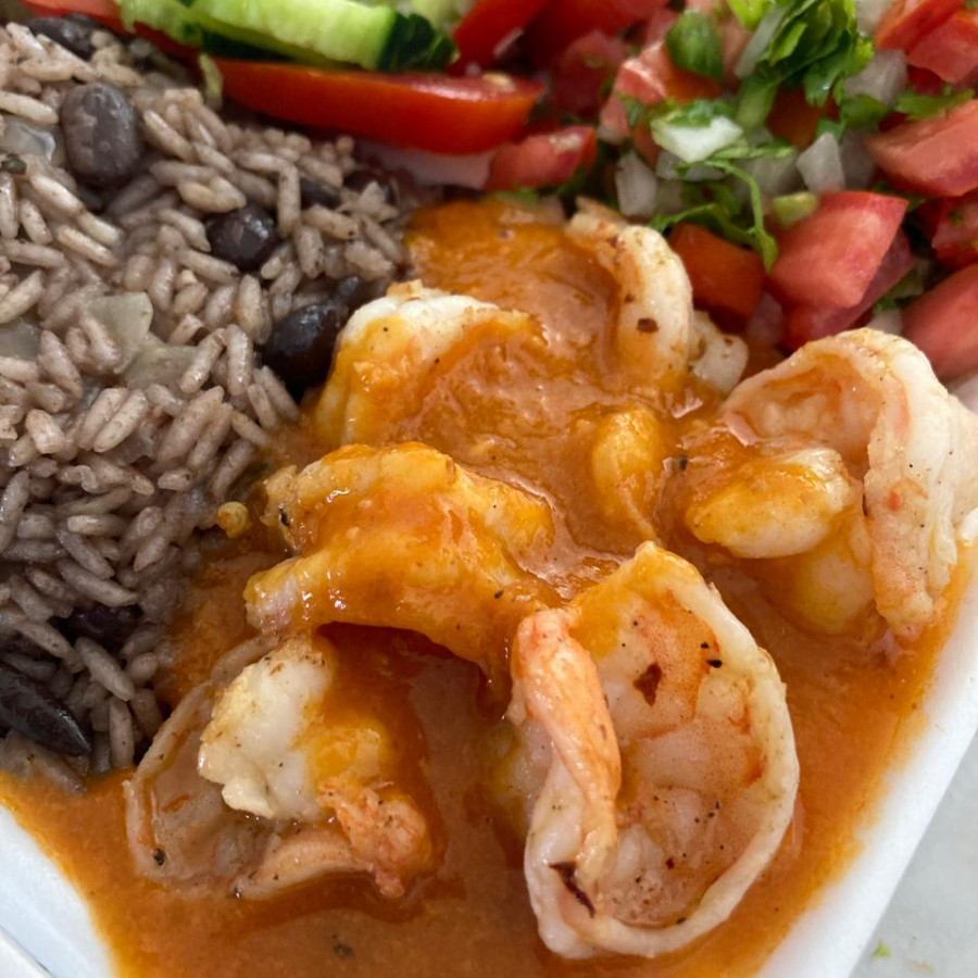 Camarones en salsa de coco