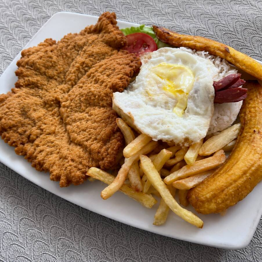 Bistec Apanado a lo Pobre
