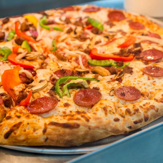 Presunto, ovo, cebola, salsinha e mussarela