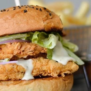 Chicken Cruji Burger 🍔