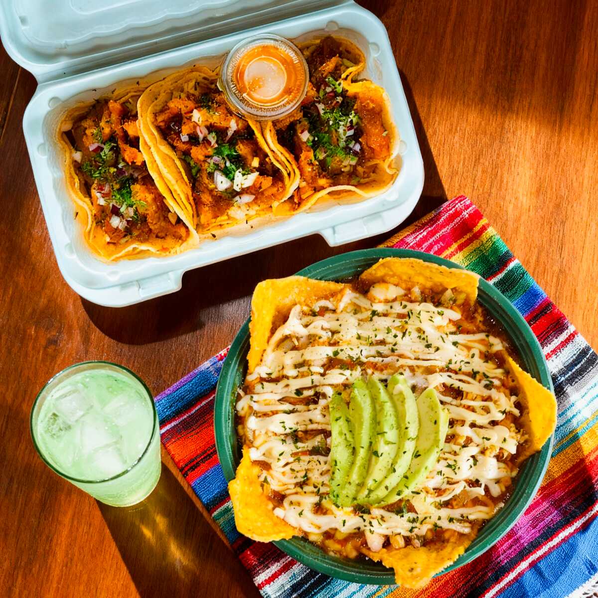 Ármalo con Tres Tacos de Guisado 3 pzas