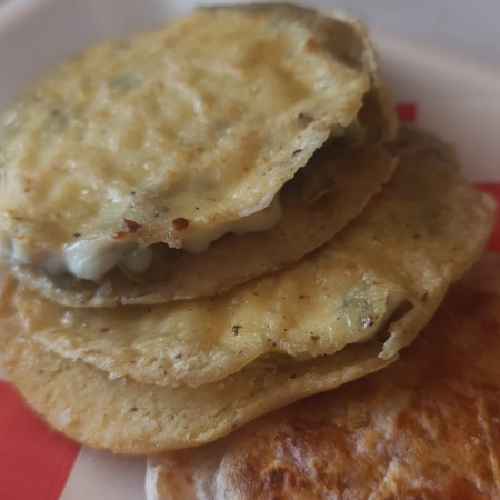 GORDITA DE CHICHARRON