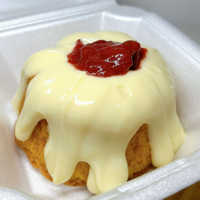 A dose perfeita de doçura para o seu dia. Nosso Mini Vulcão une a leveza do bolo caseiro com uma quantidade exagerada de cobertura artesanal.