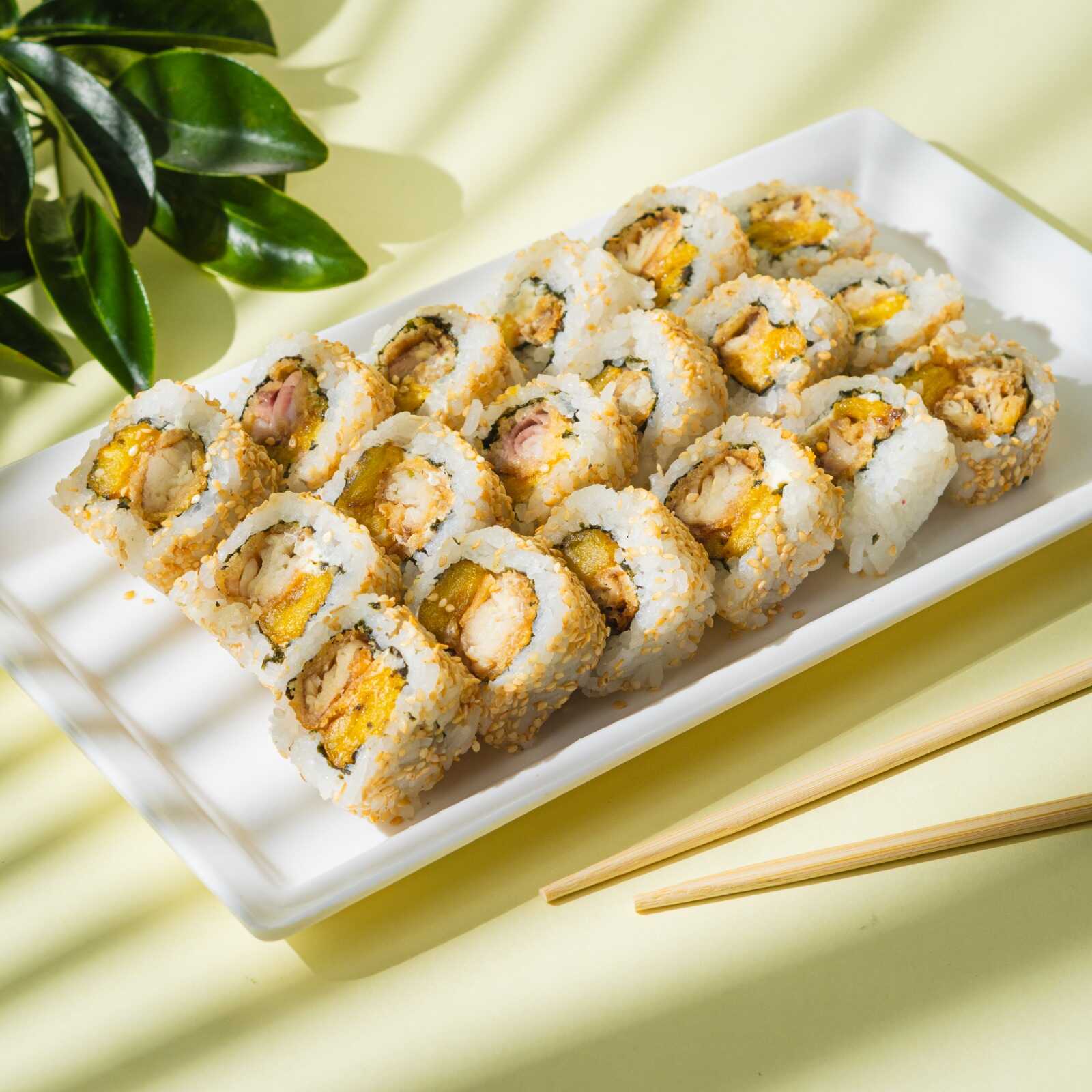 24 Bocados de Sushi Tilapia Maduro