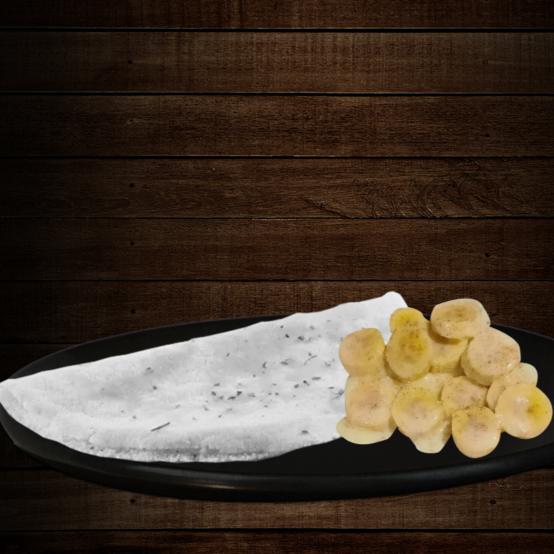 A suavidade da massa de tapioca se funde harmoniosamente com o sabor adocicado e cremoso do leite condensado. A banana, fatiada e fresca, traz um toque tropical perfeito para essa mistura. Para finalizar, uma pitada de canela acrescenta aquele aroma inconfundível e um sabor extra que faz toda a diferença. Uma experiência doce e inesquecível que vai fazer você se apaixonar à primeira mordida!