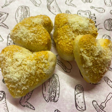 Pan con Parmesano