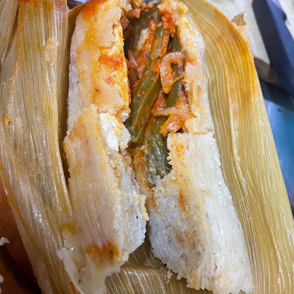 Tamal de Rajas con Queso