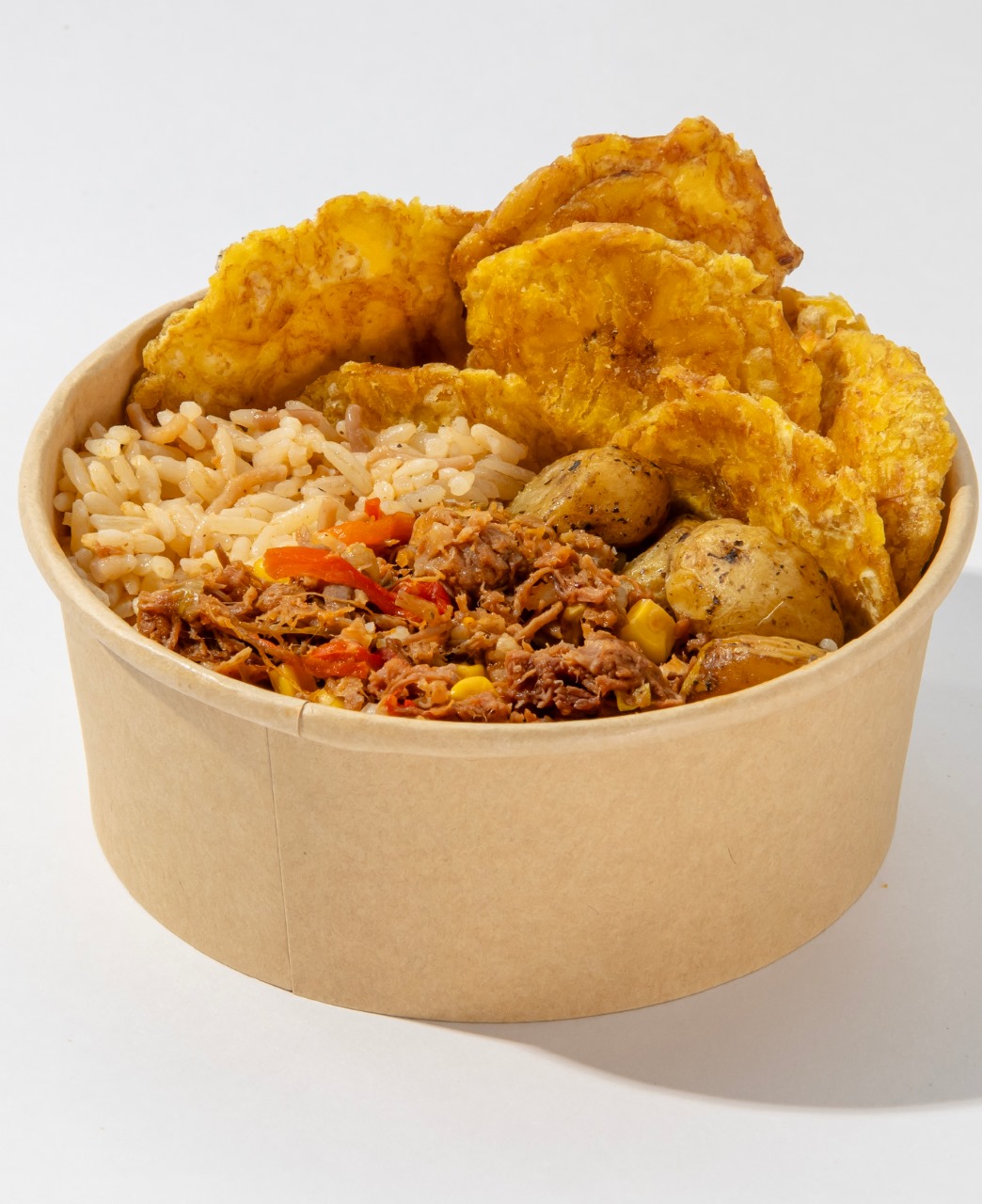 Arroz, Carne Desmechada con Tostones
