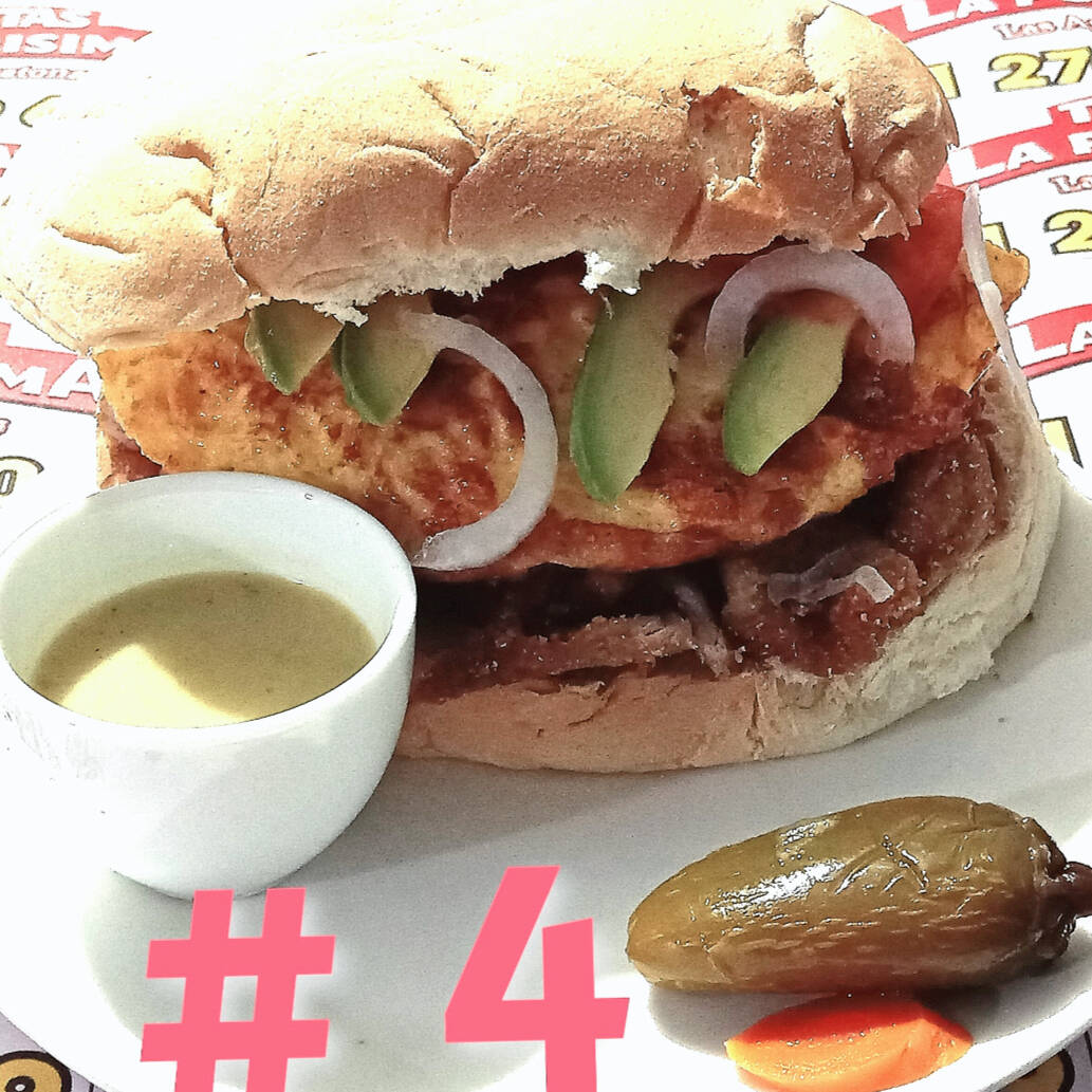 Torta de Milanesa con Huevo