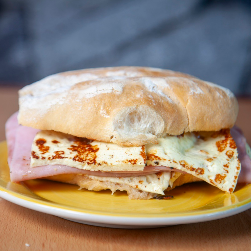 Torta Jamón con Queso Fresco