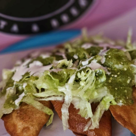 MOLOTITOS CHORIQUESO