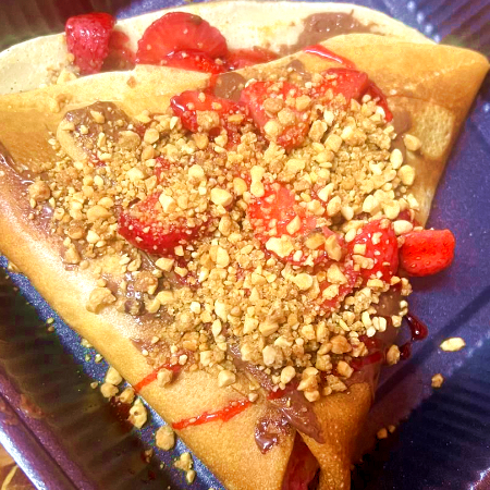 CREPA CON NUTELLA Y FRESA