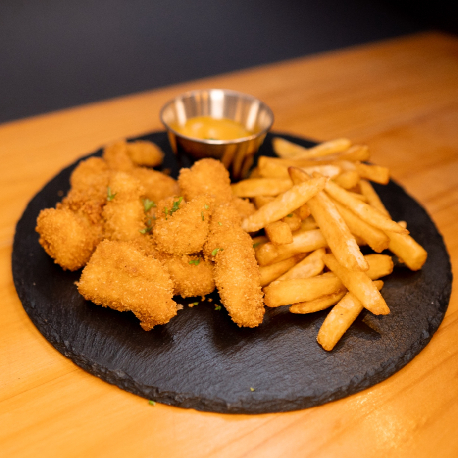 Dedos de Pescado + Papas Fritas